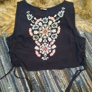 Hollister navy embroidered cropped tank top